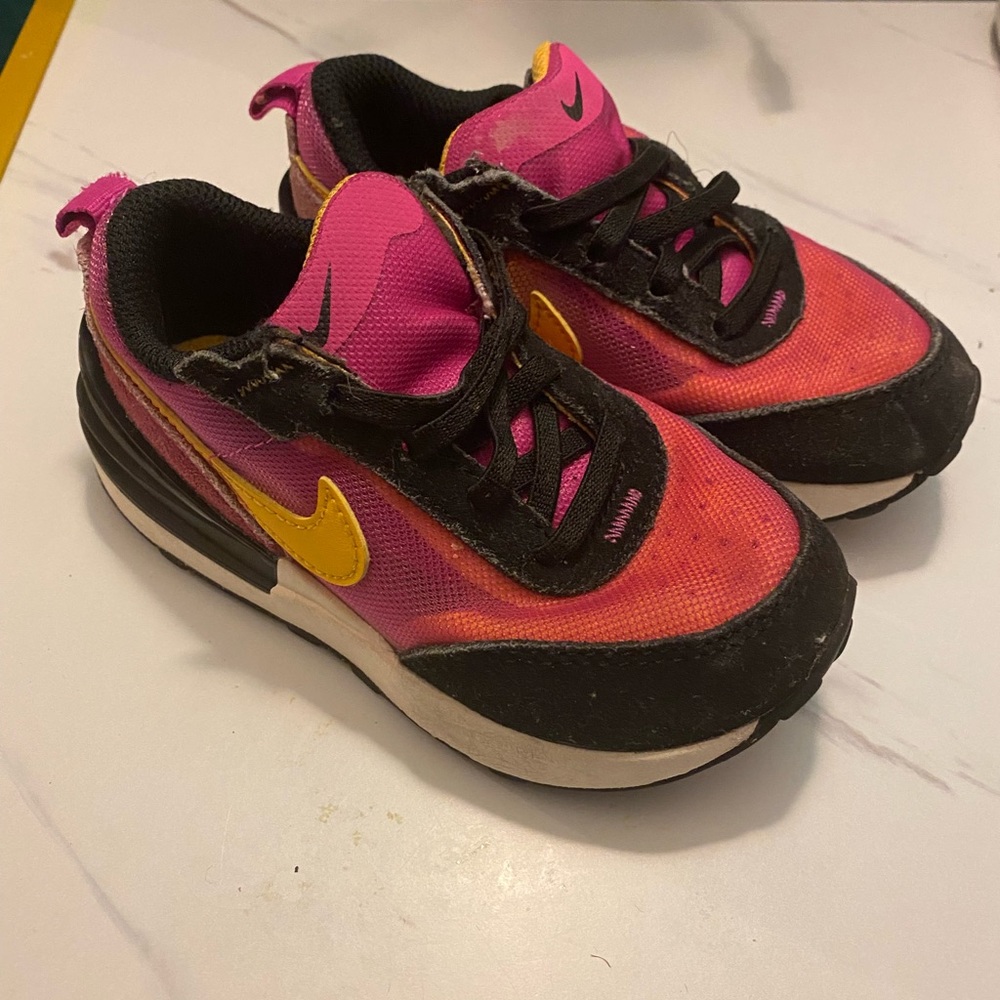 Nike waffle one